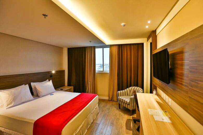 Crystal Plaza Hotel An�polis