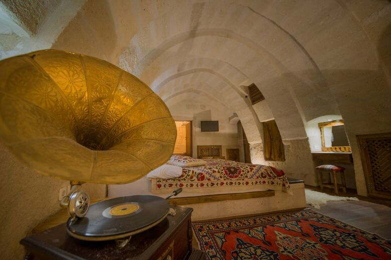 Hotel In Stone House