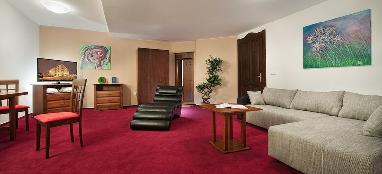 Hotel Brioni Suites