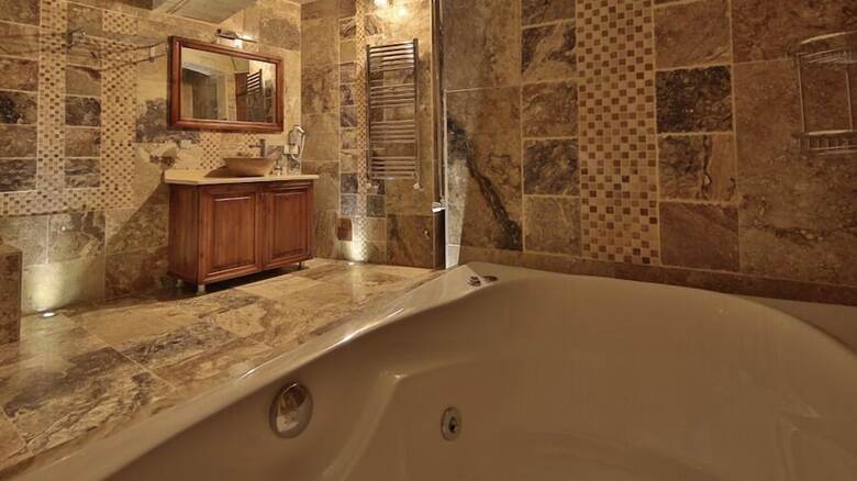 Hotel Heaven Cave House