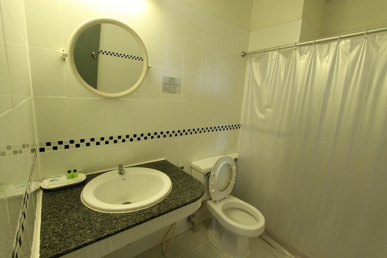 Rattana Park Hotel