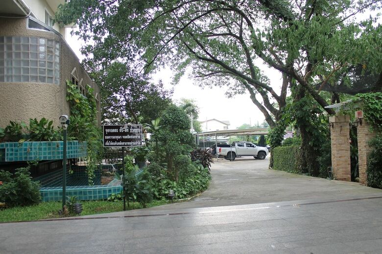 Rattana Park Hotel