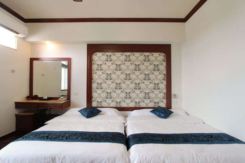 Tau Tau Chu Hotel