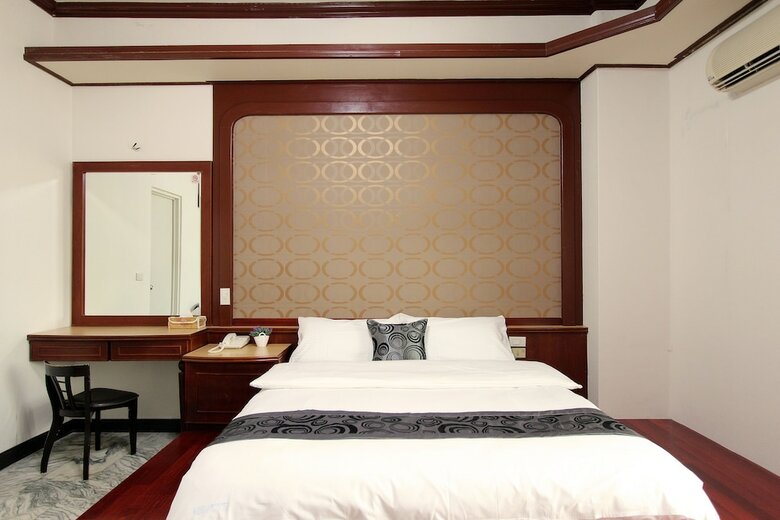 Tau Tau Chu Hotel