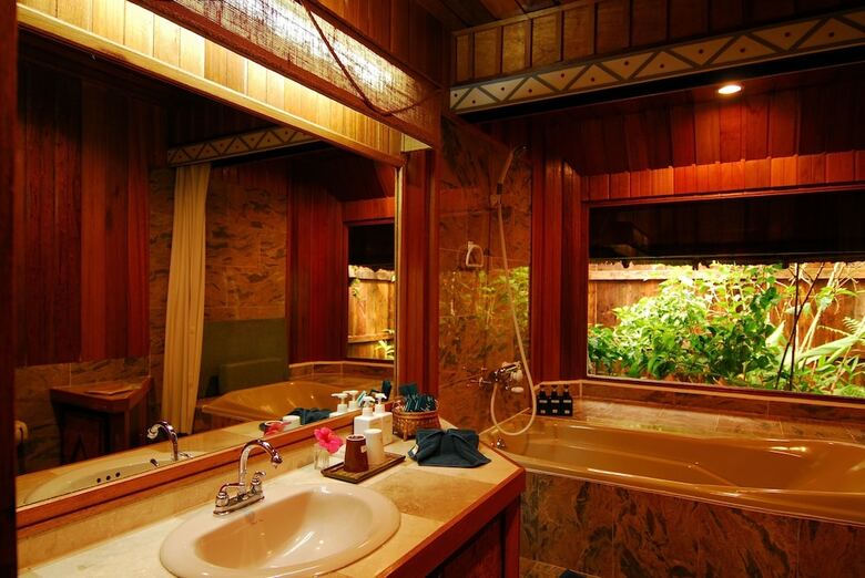 Hotel Palau Plantation Resort