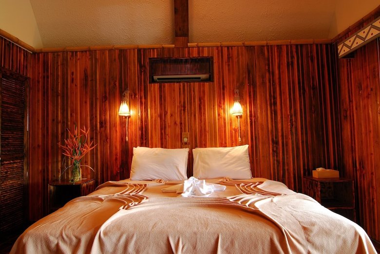Hotel Palau Plantation Resort