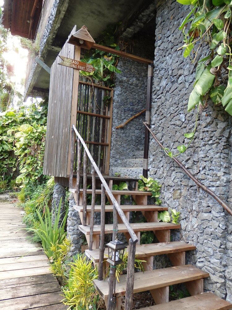 Hotel Palau Plantation Resort