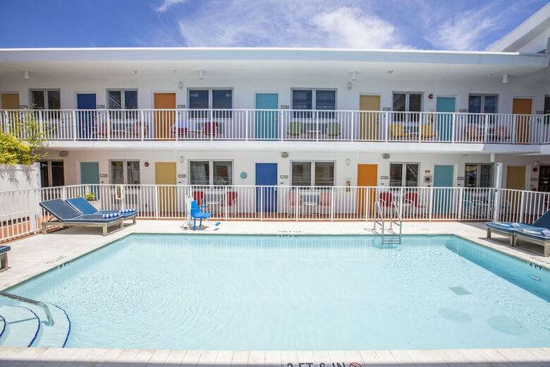 Waterside Hotel And Suites, A South Beach Group Hotel