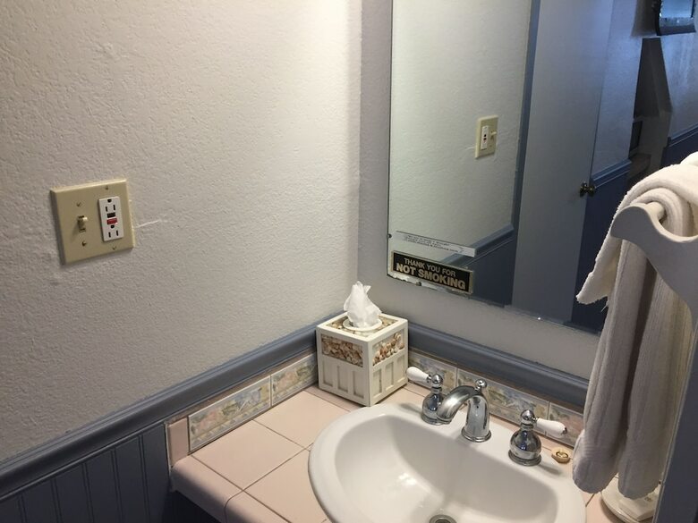 Hotel Seacrest Inn