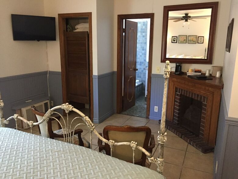 Hotel Seacrest Inn