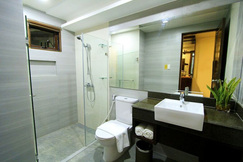Hotel Coron Soleil Garden Resort