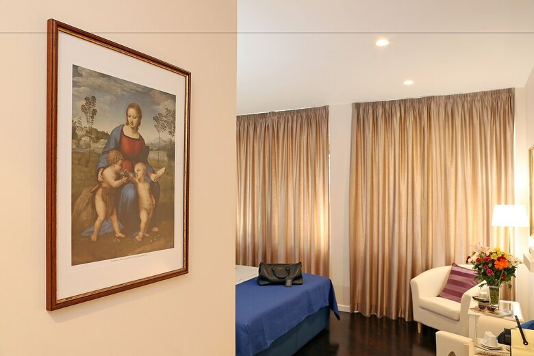 Hotel S Suites In Rome