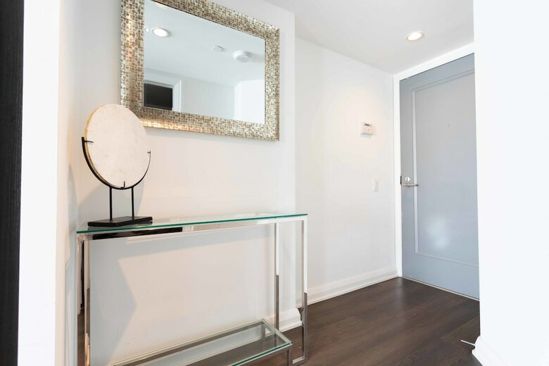 Altitude Suites Bellamond Yorkville