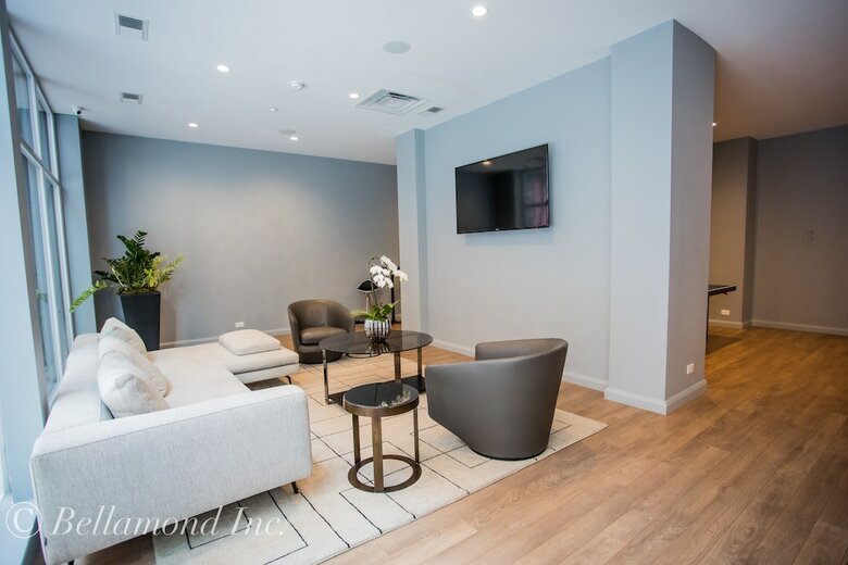 Altitude Suites Bellamond Yorkville