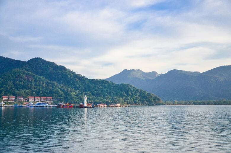 Hotel Bhuvarin Resort