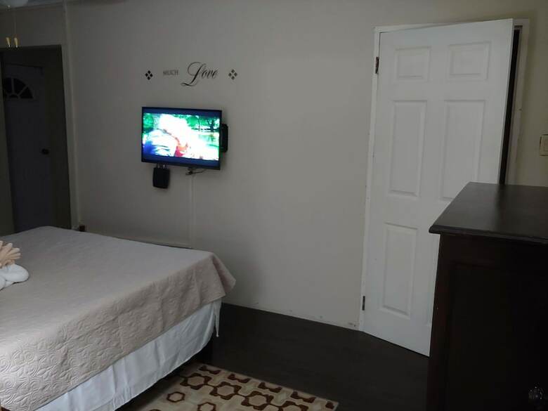 Hotel Rockhampton Retreat Guest House