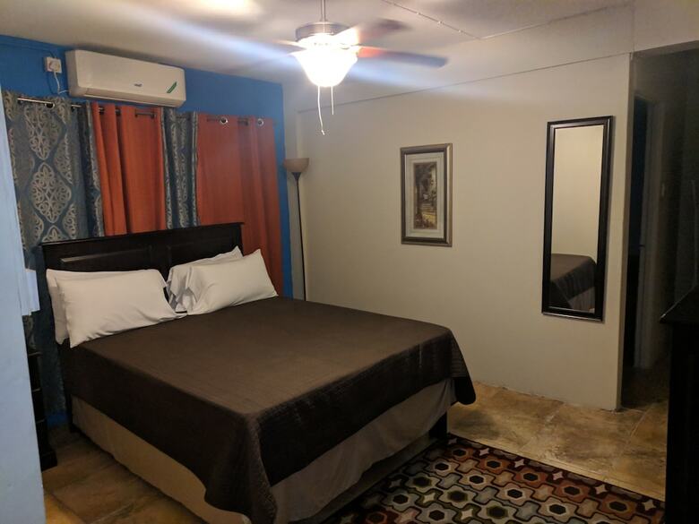 Hotel Rockhampton Retreat Guest House
