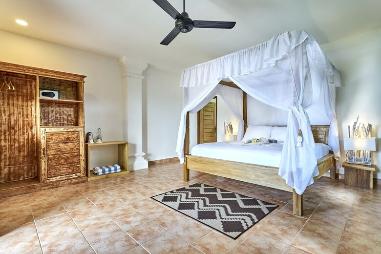 Hotel Vienna Beach Resort