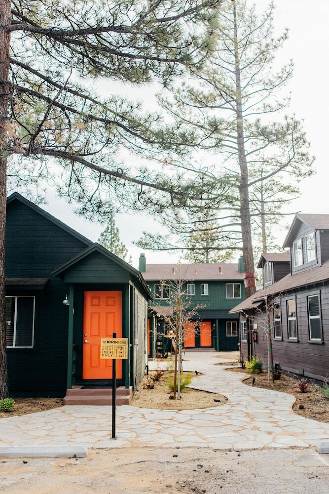 Cabana Noon Lodge At Mallard Bay