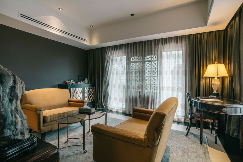 Hotel Chinoiserie Collection Resort & Spa