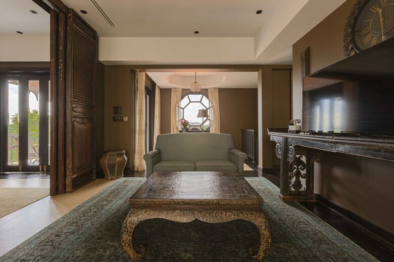 Hotel Chinoiserie Collection Resort & Spa