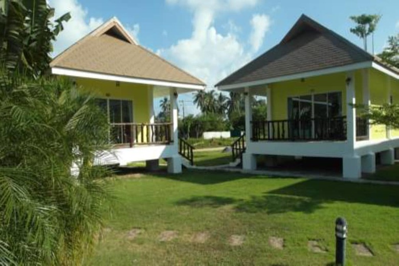 Hotel Thipburee Resort