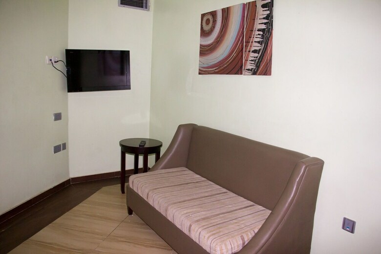 Excel Oriental Hotel And Suites