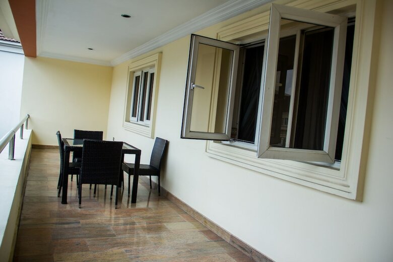 Manyxville Hotel & Suites