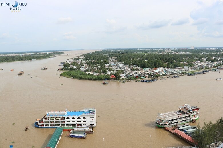 Ninh Kieu Riverside Hotel
