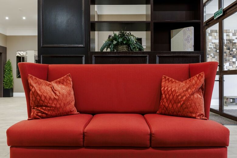 Raymond Hotel