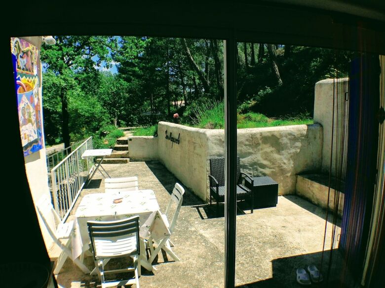 Bed & Breakfast Les Maquinols Estate