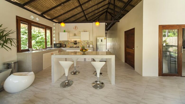 Sand Shine Villa