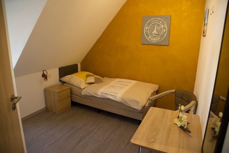 Hotel Pension Dorfsch�nke