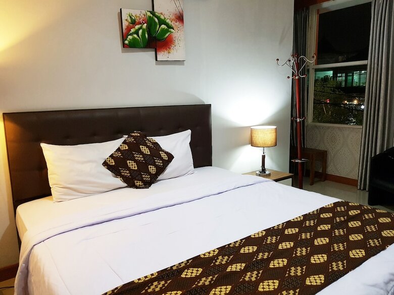Rene Hotel