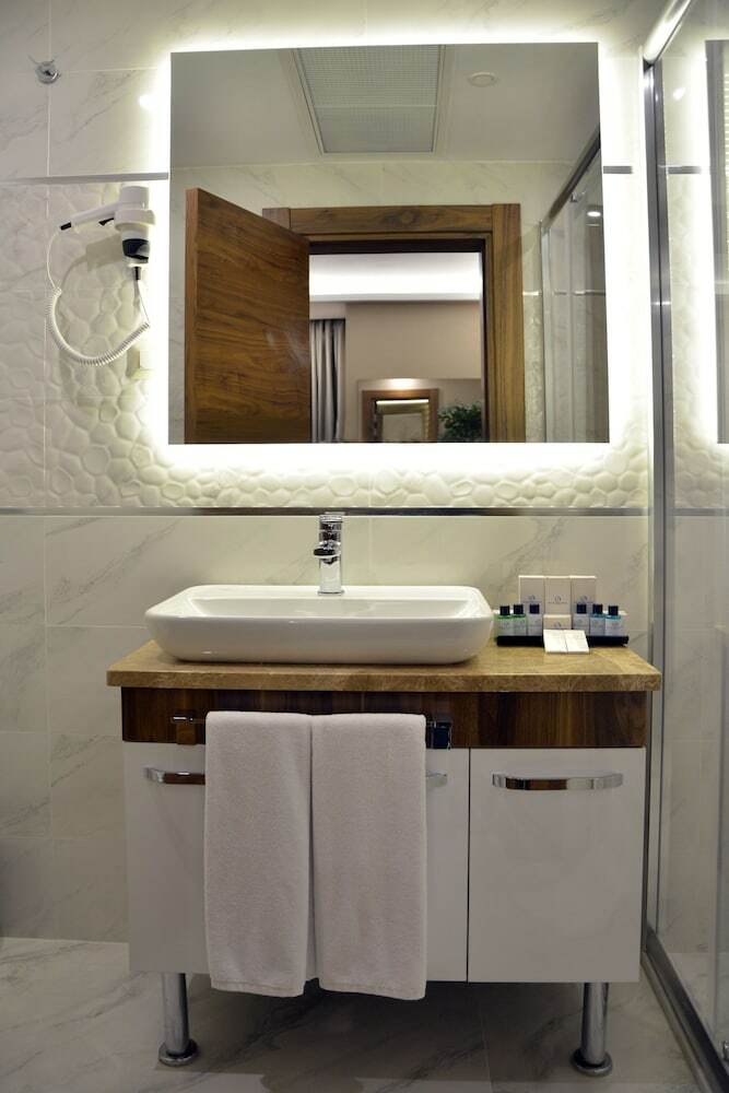 Guler Park Hotel