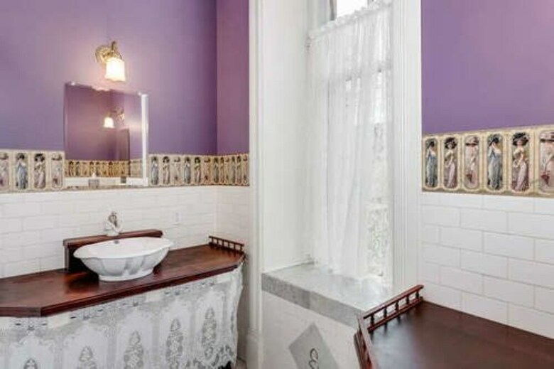 Bed & Breakfast Historic Elgin Hotel