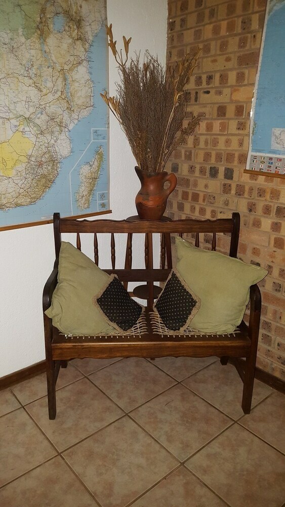 Bed & Breakfast Autumn Breeze Manor