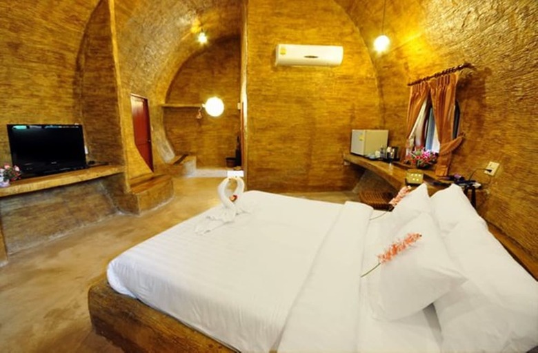 Hotel Theerama Cottage Resort