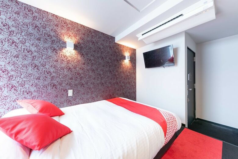 Oyo Hotel Art Inn Namba
