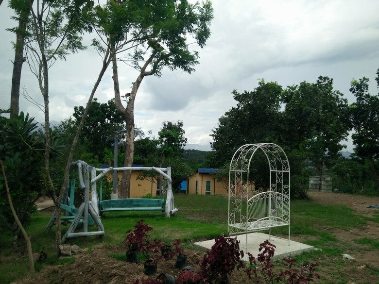 Hotel Tewdoi Garden Resort