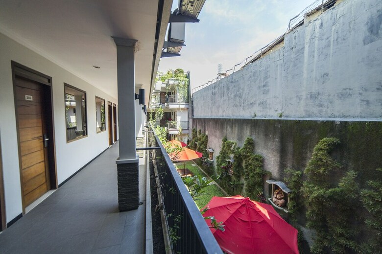 Hotel Airy Lowokwaru Candi Trowulan 12 Malang