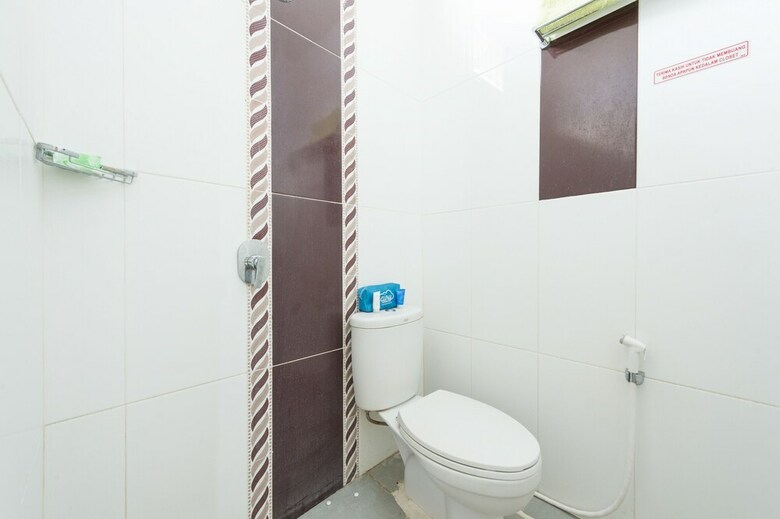 Hotel Airy Tatura Emmy Saelan 33 Palu