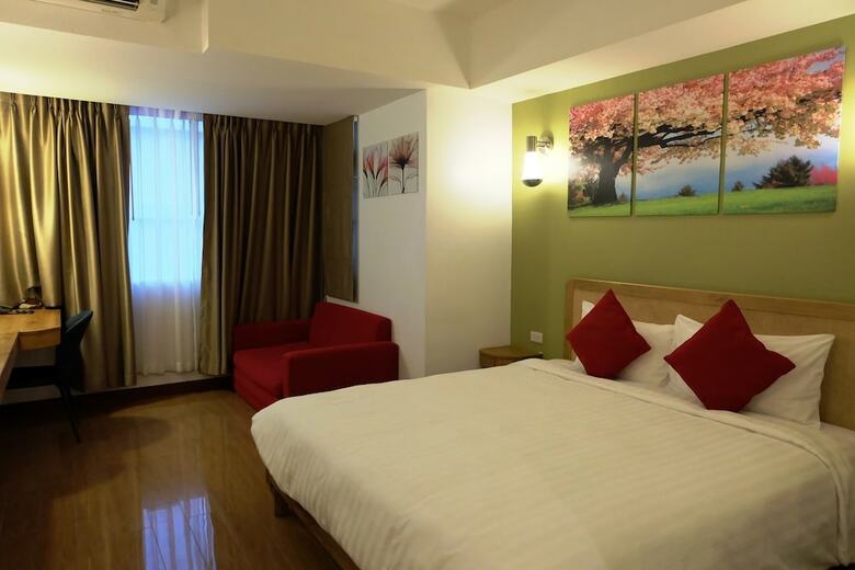 Cozy At 9 Hotel And Kitchen