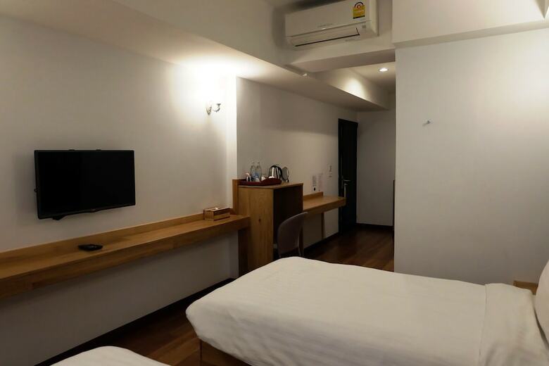 Cozy At 9 Hotel And Kitchen