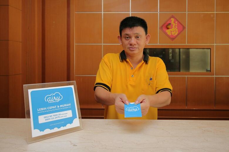 Hotel Airy Komplek Nagoya Square Blok C 66 Batam