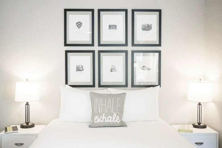 Cloverleaf Suites Kansas City - Overland Park