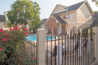 Cloverleaf Suites Kansas City - Overland Park