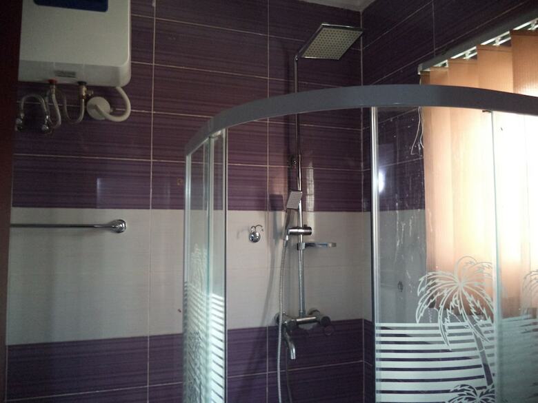 Pine Crest Exclusive Hotel & Suite