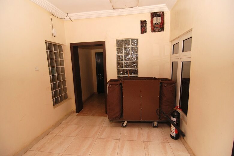 Pine Crest Exclusive Hotel & Suite
