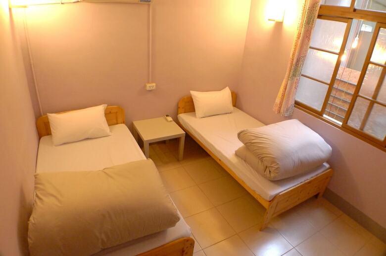 Hostal Puli Center Center Hostel
